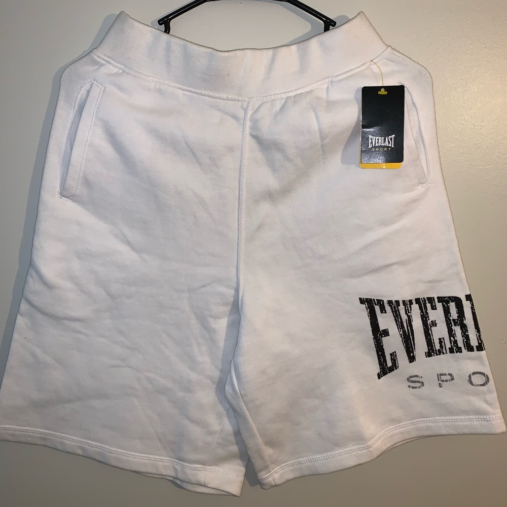 White shorts from Everlast Sport